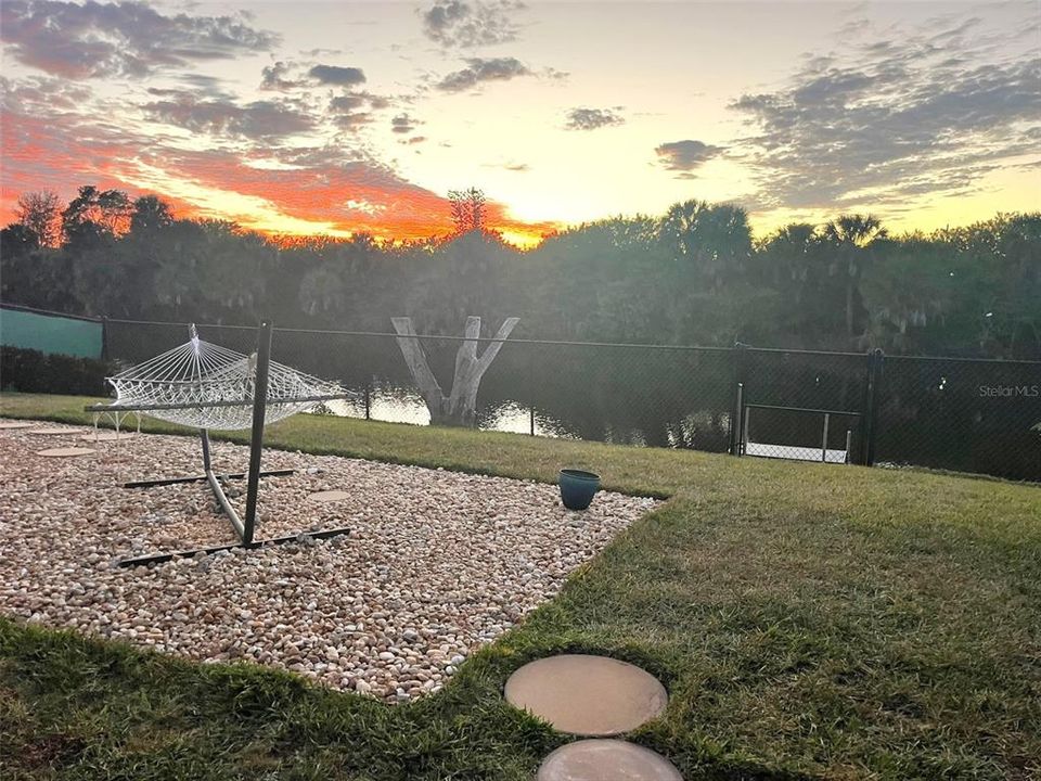 待售: $234,900 (2 贝兹, 1 浴室, 1112 平方英尺)