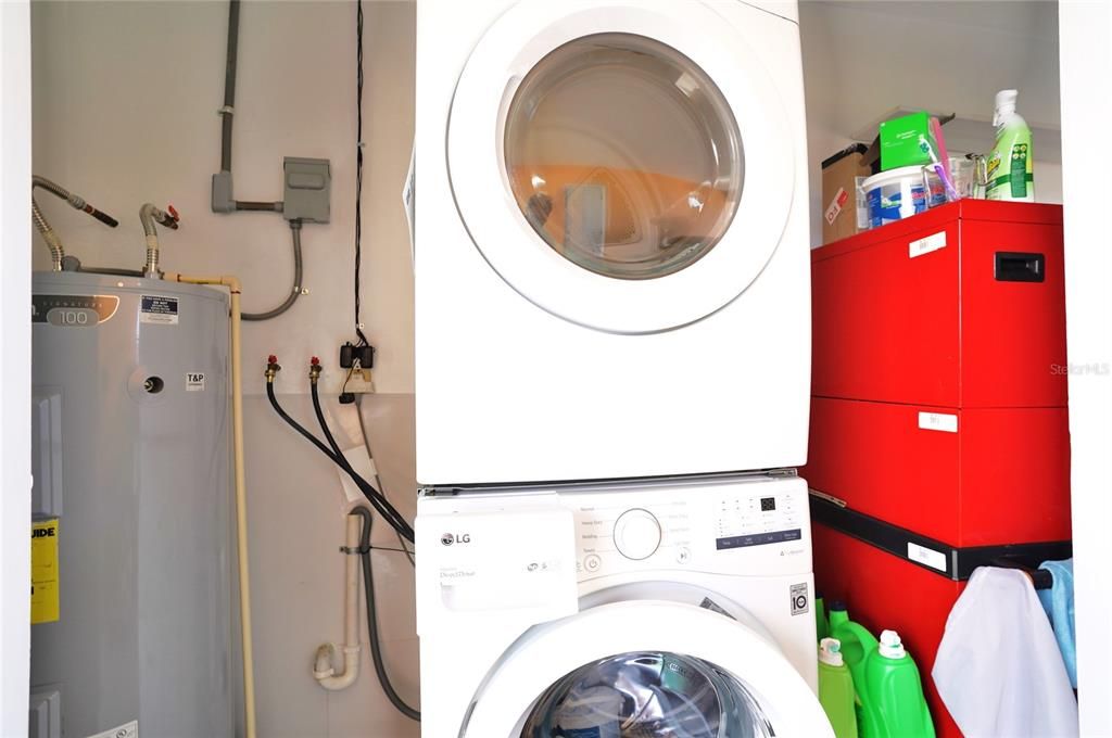 待售: $234,900 (2 贝兹, 1 浴室, 1112 平方英尺)