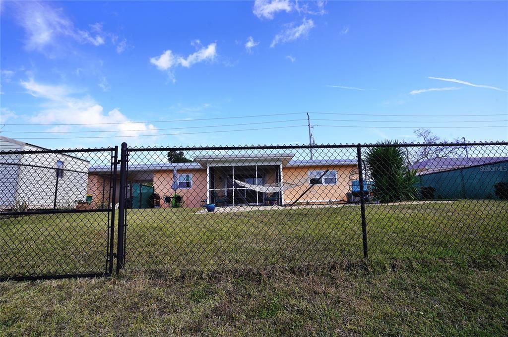 待售: $234,900 (2 贝兹, 1 浴室, 1112 平方英尺)