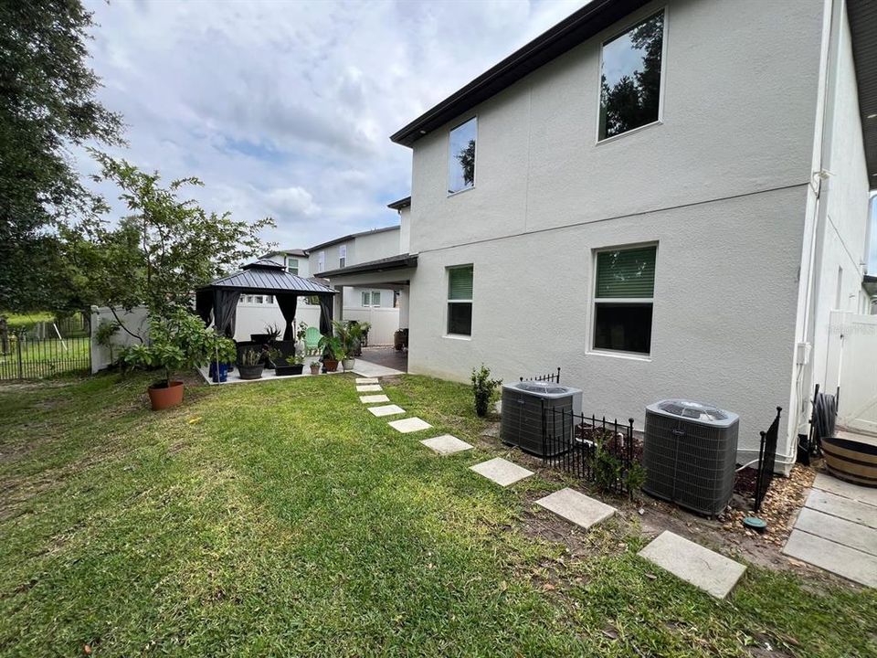 En Venta: $605,000 (5 camas, 3 baños, 3215 Pies cuadrados)