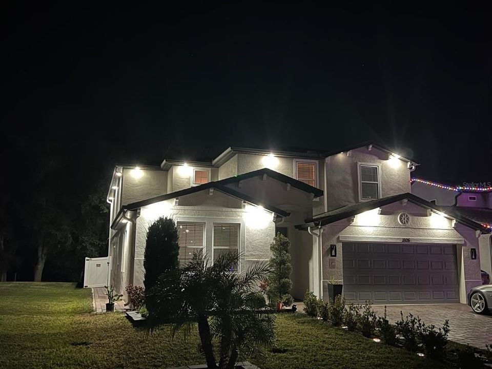 En Venta: $605,000 (5 camas, 3 baños, 3215 Pies cuadrados)