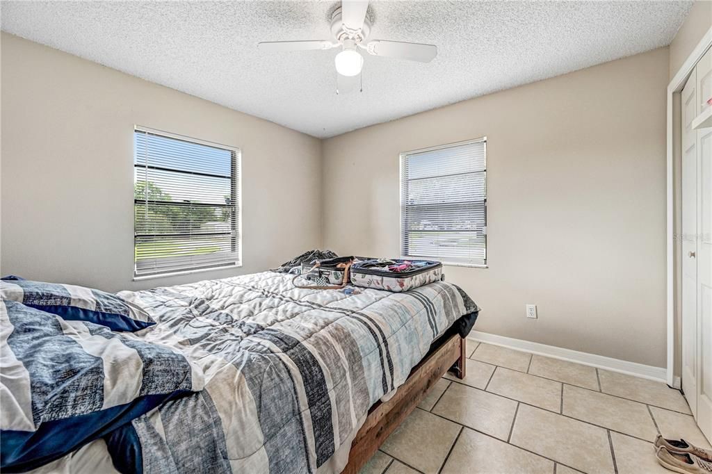 For Sale: $279,000 (3 beds, 2 baths, 1053 Square Feet)