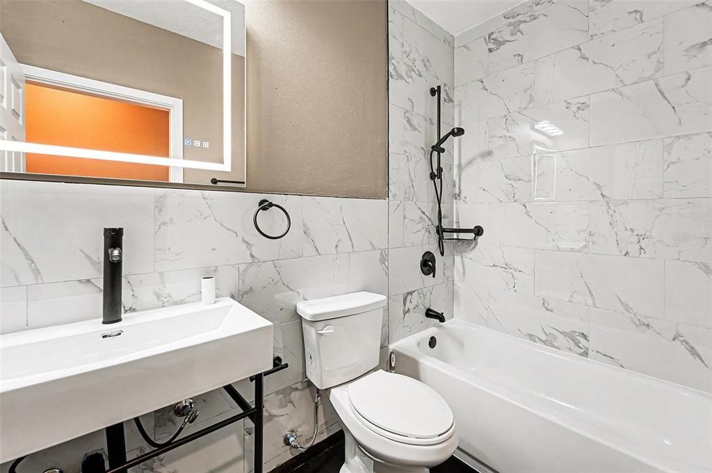 На продажу: $775,000 (3 спален, 2 ванн, 1570 Квадратных фут)