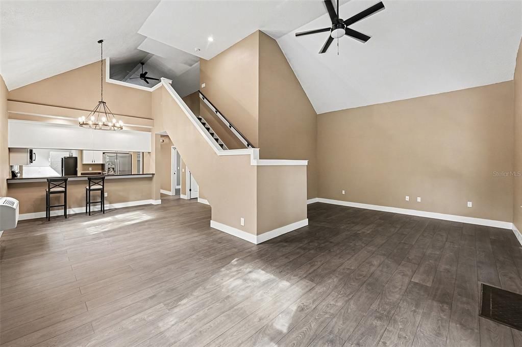 На продажу: $775,000 (3 спален, 2 ванн, 1570 Квадратных фут)