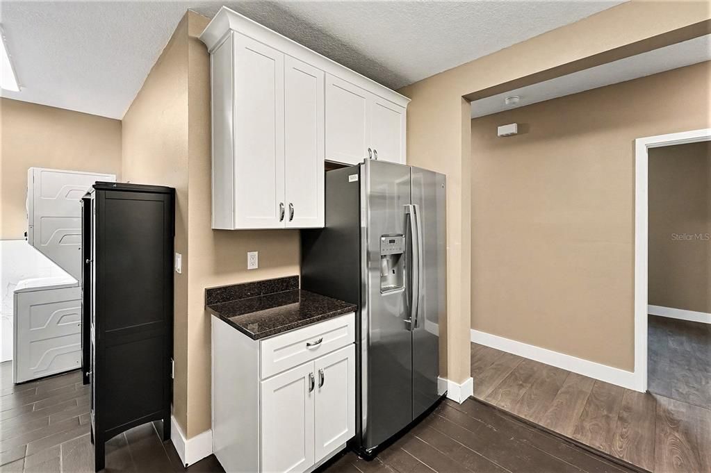 На продажу: $775,000 (3 спален, 2 ванн, 1570 Квадратных фут)