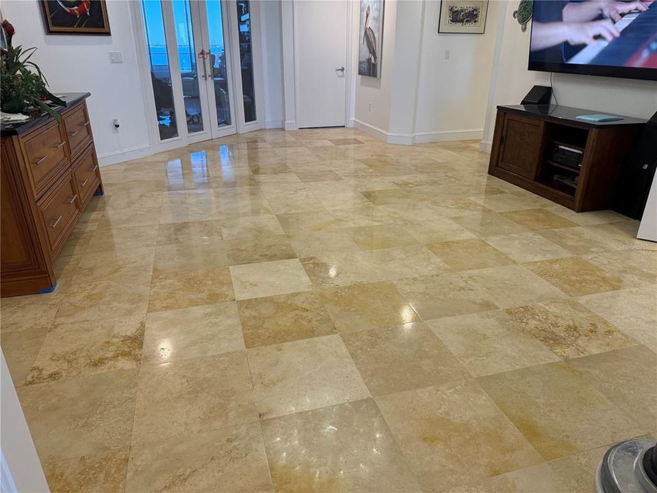 For Sale: $2,096,000 (2 beds, 2 baths, 2550 Square Feet)