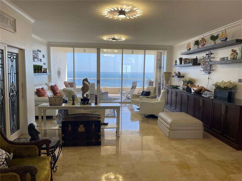 For Sale: $2,096,000 (2 beds, 2 baths, 2550 Square Feet)