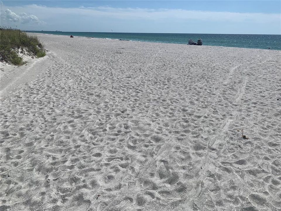 For Sale: $2,096,000 (2 beds, 2 baths, 2550 Square Feet)