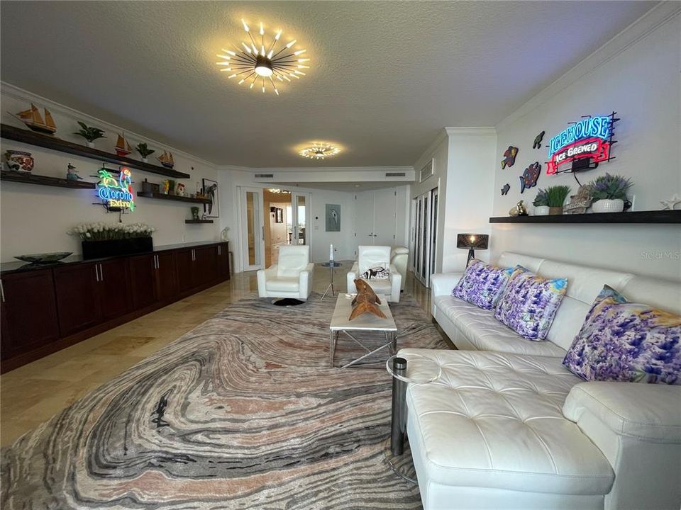 For Sale: $2,096,000 (2 beds, 2 baths, 2550 Square Feet)