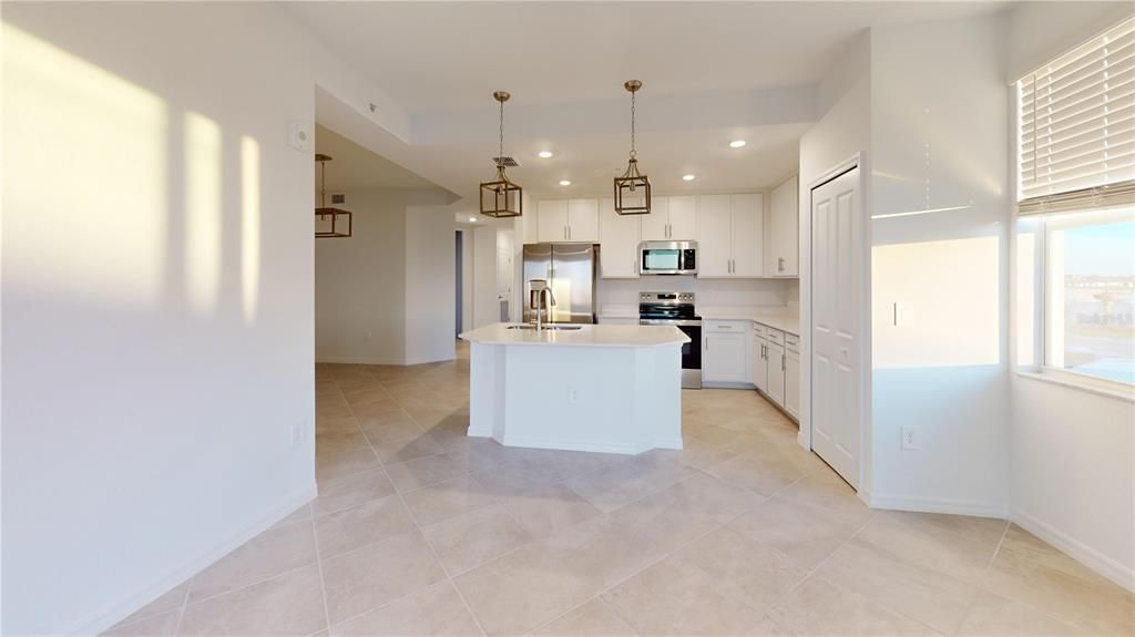 For Rent: $2,195 (3 beds, 2 baths, 1313 Square Feet)