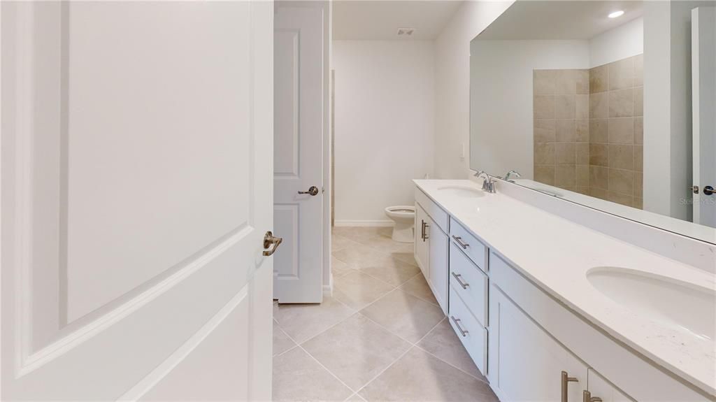 For Rent: $2,195 (3 beds, 2 baths, 1313 Square Feet)
