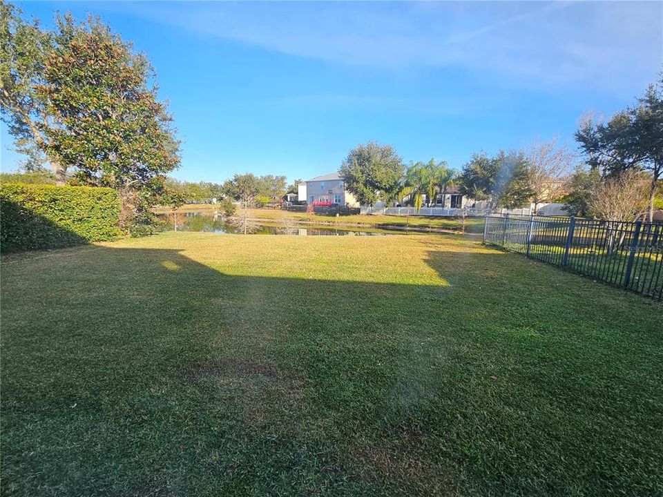 For Rent: $2,300 (3 beds, 2 baths, 2630 Square Feet)