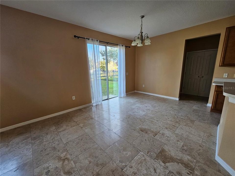 For Rent: $2,300 (3 beds, 2 baths, 2630 Square Feet)