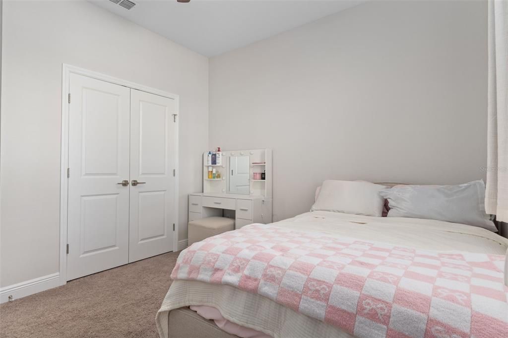 На продажу: $450,000 (3 спален, 2 ванн, 1701 Квадратных фут)