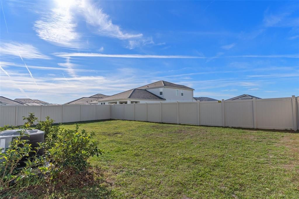 На продажу: $450,000 (3 спален, 2 ванн, 1701 Квадратных фут)