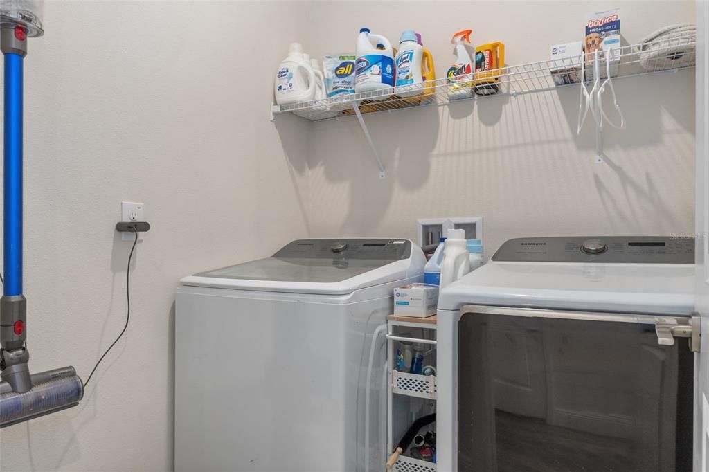 На продажу: $450,000 (3 спален, 2 ванн, 1701 Квадратных фут)