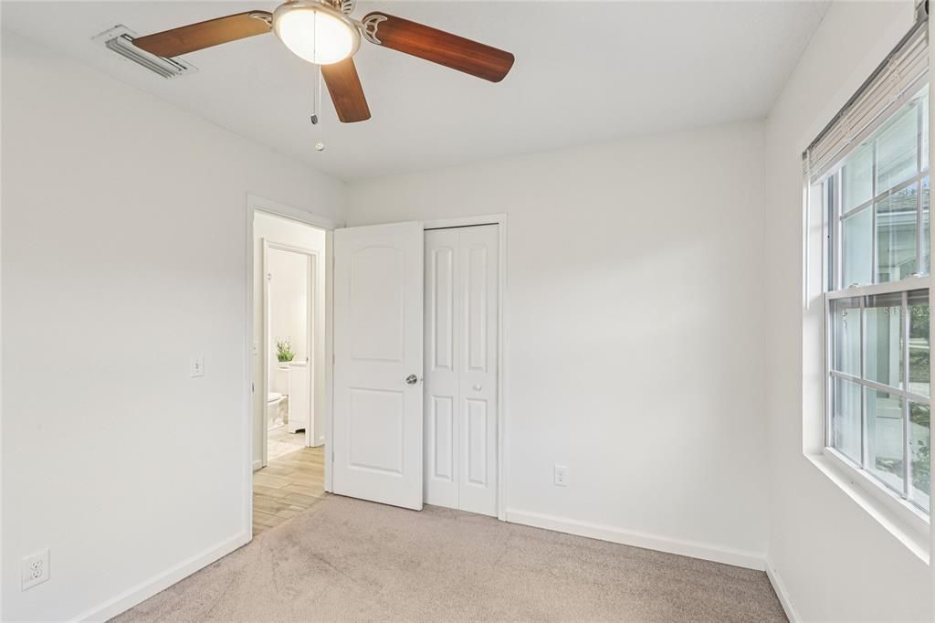 待售: $274,999 (3 贝兹, 1 浴室, 944 平方英尺)