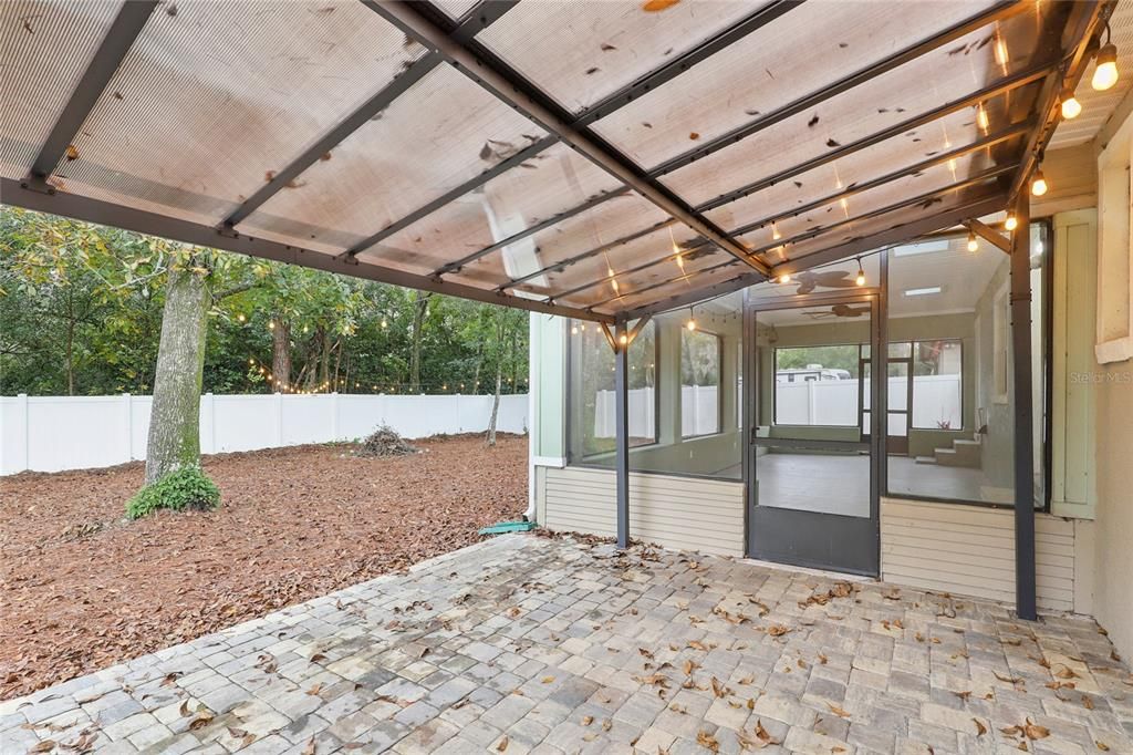 待售: $274,999 (3 贝兹, 1 浴室, 944 平方英尺)