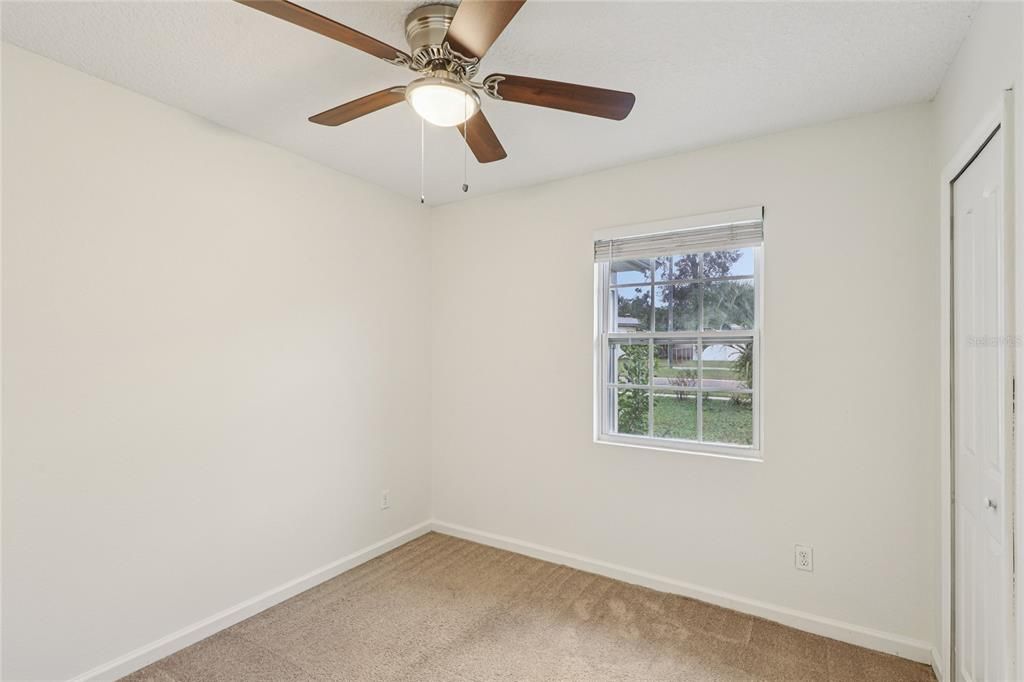 待售: $274,999 (3 贝兹, 1 浴室, 944 平方英尺)