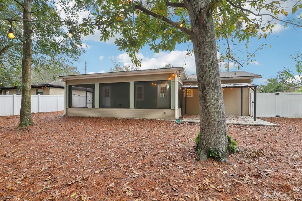 待售: $274,999 (3 贝兹, 1 浴室, 944 平方英尺)