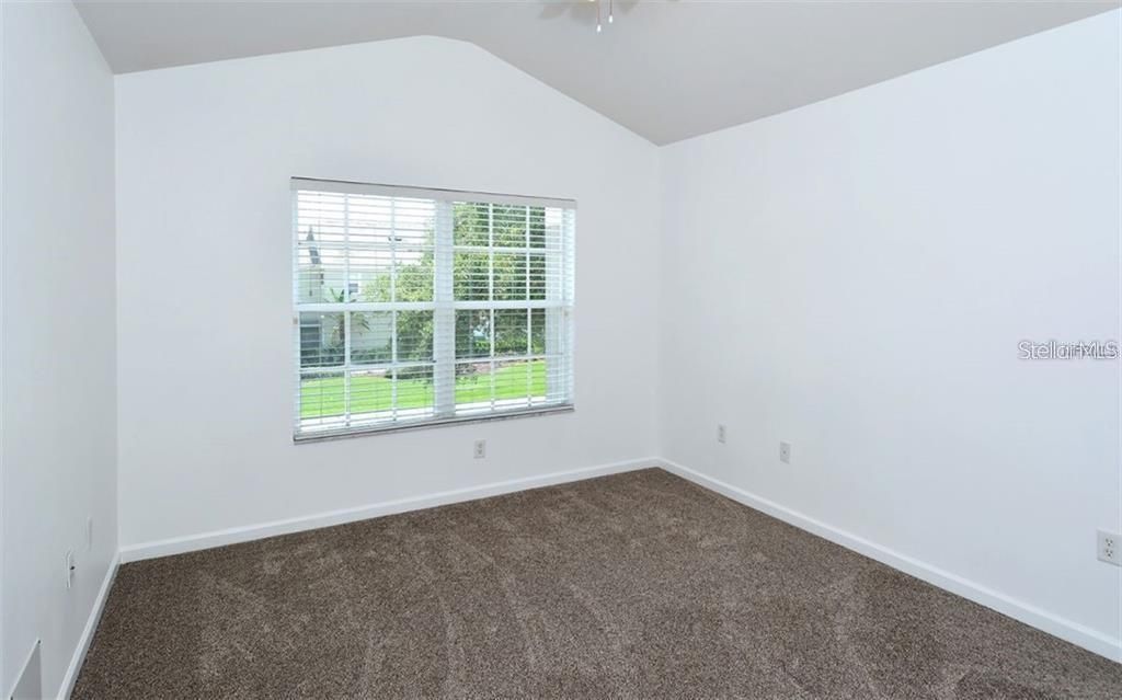 For Rent: $2,250 (3 beds, 2 baths, 1596 Square Feet)