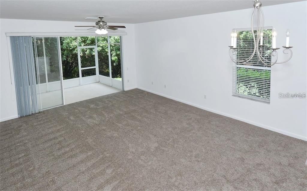 For Rent: $2,250 (3 beds, 2 baths, 1596 Square Feet)