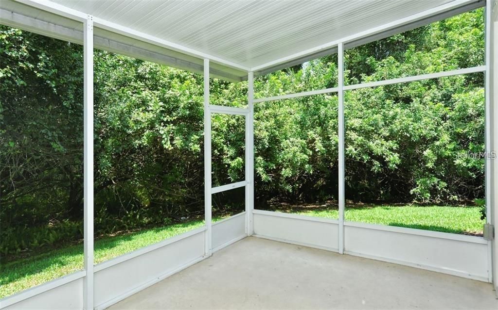 For Rent: $2,250 (3 beds, 2 baths, 1596 Square Feet)