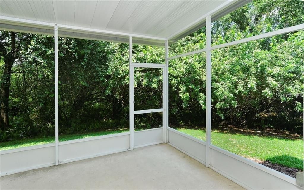 For Rent: $2,250 (3 beds, 2 baths, 1596 Square Feet)