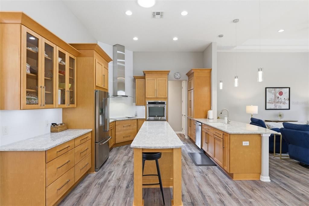 For Sale: $599,900 (4 beds, 2 baths, 2640 Square Feet)