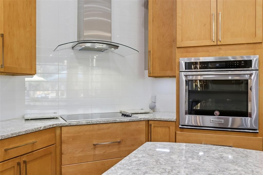 For Sale: $599,900 (4 beds, 2 baths, 2640 Square Feet)