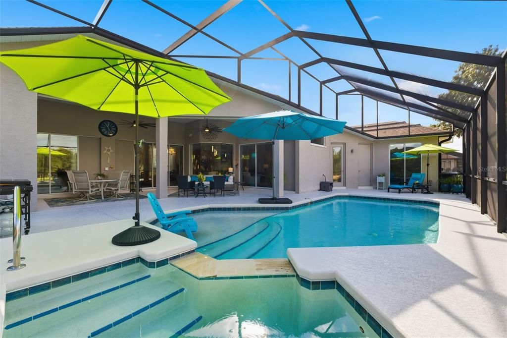 For Sale: $599,900 (4 beds, 2 baths, 2640 Square Feet)