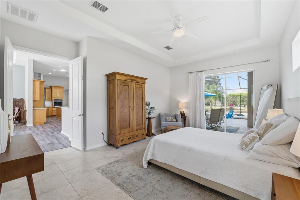 For Sale: $599,900 (4 beds, 2 baths, 2640 Square Feet)