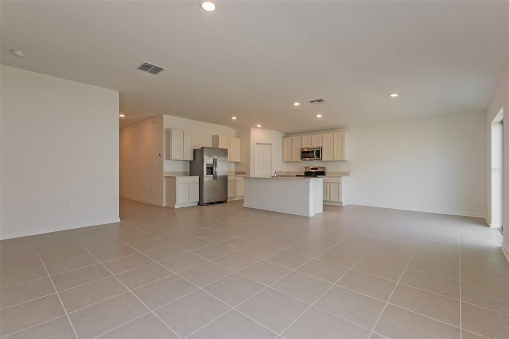 En Renta: $1,840 (4 camas, 2 baños, 1824 Pies cuadrados)