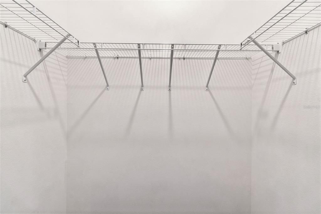 На продажу: $365,000 (4 спален, 2 ванн, 2046 Квадратных фут)