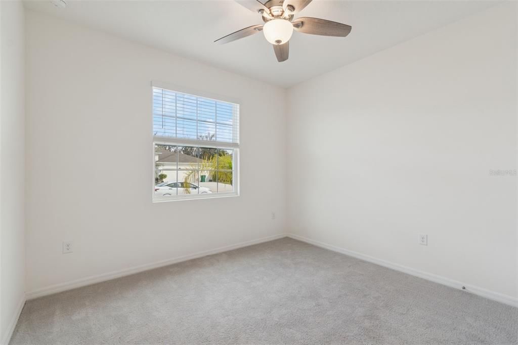 На продажу: $365,000 (4 спален, 2 ванн, 2046 Квадратных фут)