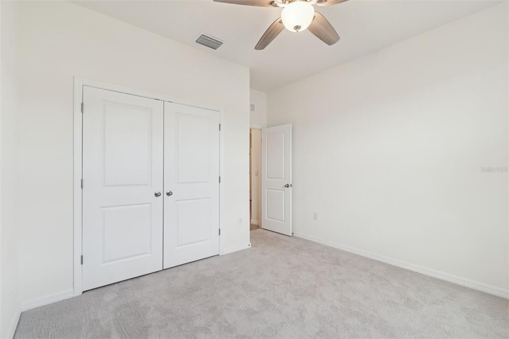 На продажу: $365,000 (4 спален, 2 ванн, 2046 Квадратных фут)