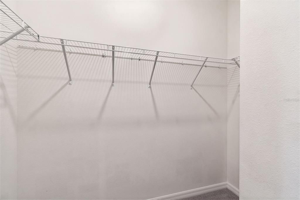 На продажу: $365,000 (4 спален, 2 ванн, 2046 Квадратных фут)