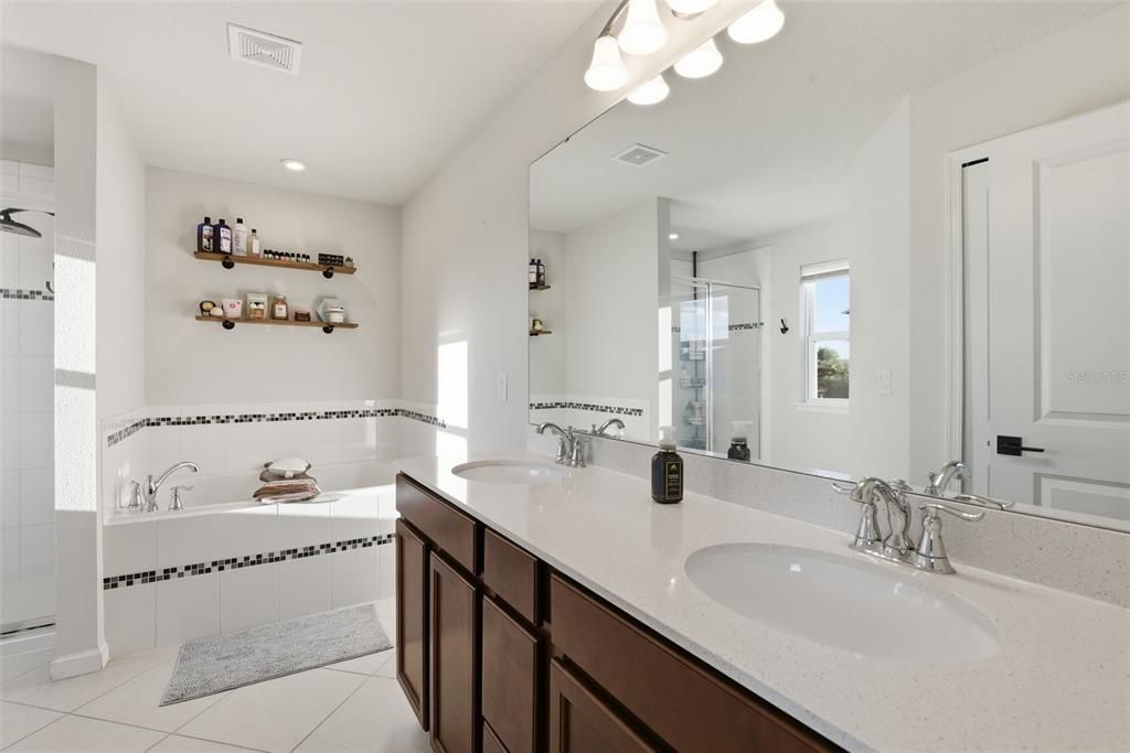 待售: $510,000 (4 贝兹, 2 浴室, 2788 平方英尺)