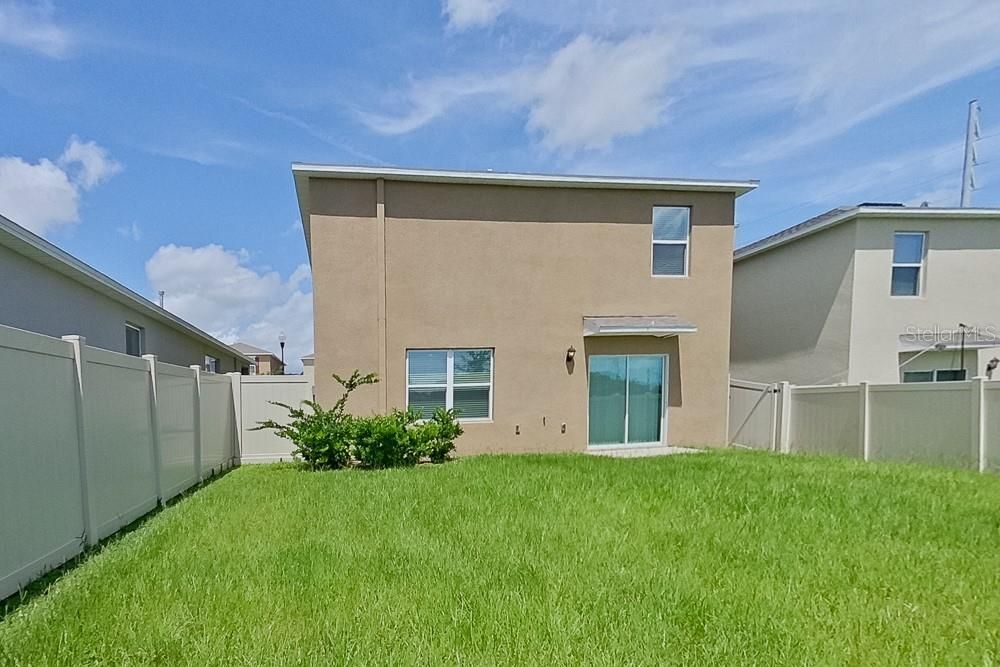 For Rent: $2,045 (4 beds, 2 baths, 2007 Square Feet)