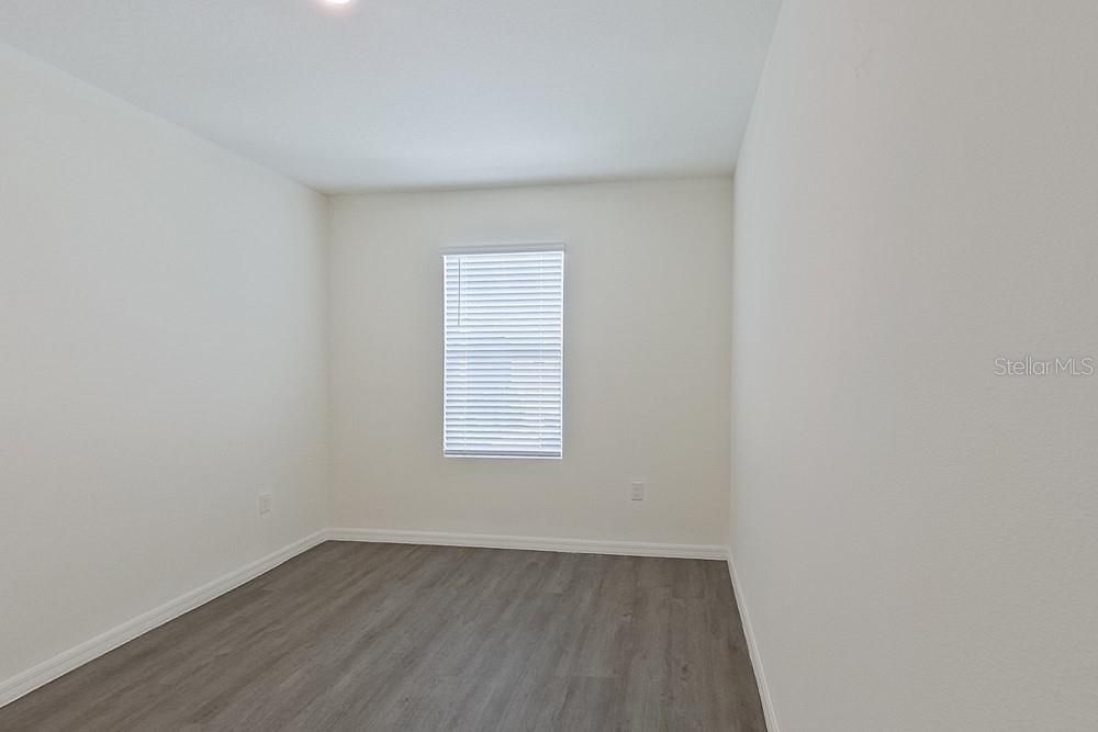 For Rent: $2,045 (4 beds, 2 baths, 2007 Square Feet)