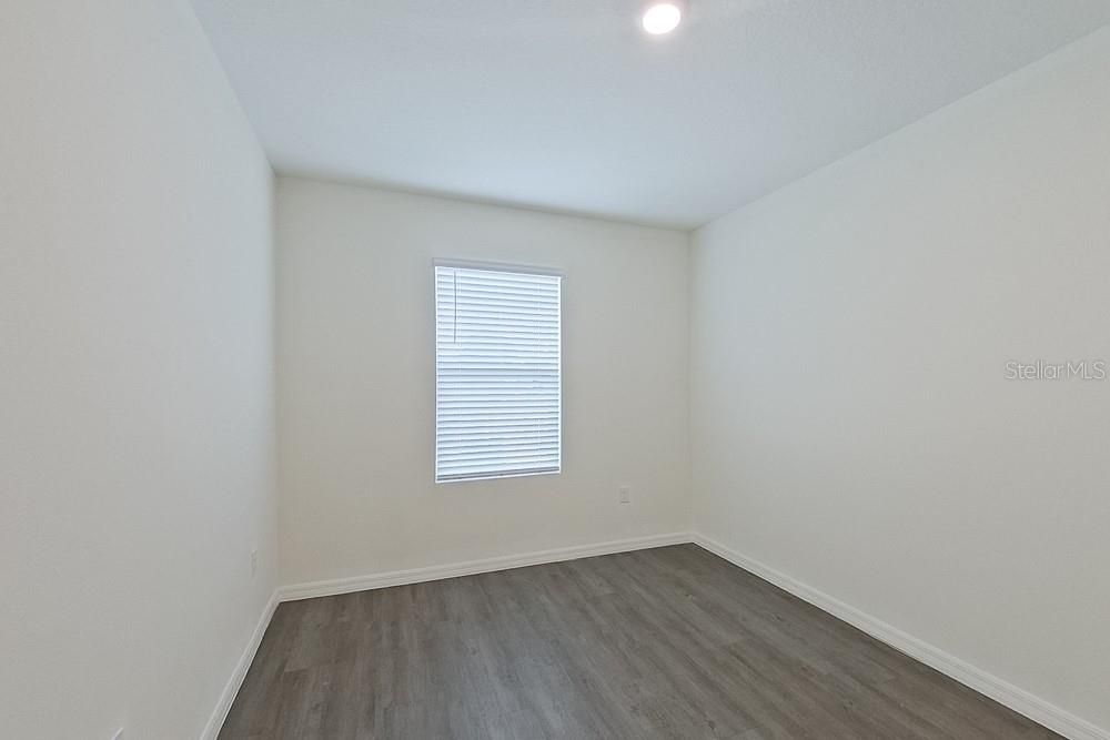 For Rent: $2,045 (4 beds, 2 baths, 2007 Square Feet)