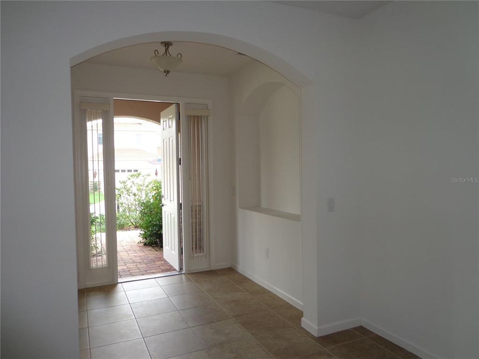 В аренду: $2,500 (4 спален, 2 ванн, 2587 Квадратных фут)