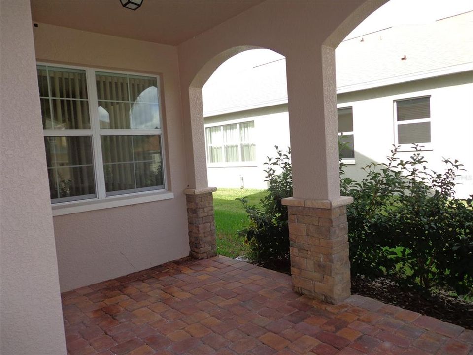 В аренду: $2,500 (4 спален, 2 ванн, 2587 Квадратных фут)