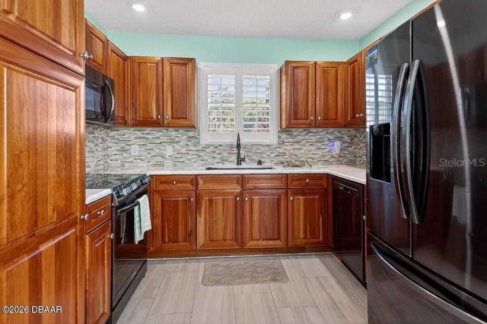 For Sale: $514,900 (2 beds, 2 baths, 1368 Square Feet)