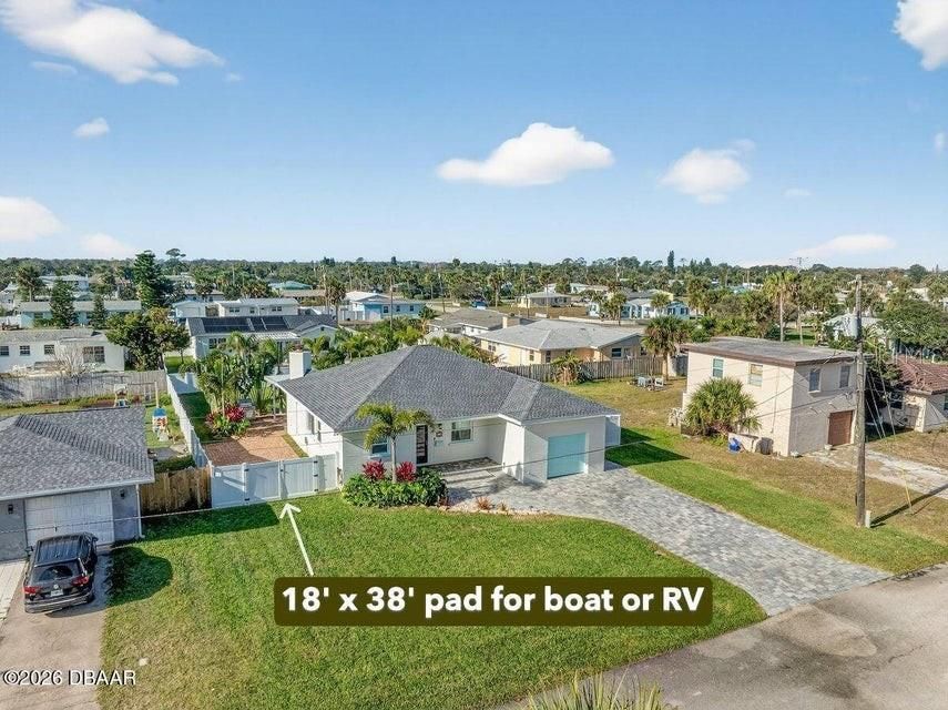 For Sale: $514,900 (2 beds, 2 baths, 1368 Square Feet)