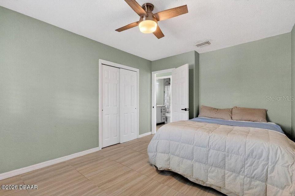 For Sale: $514,900 (2 beds, 2 baths, 1368 Square Feet)