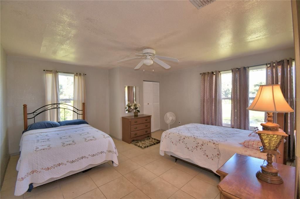 En Venta: $1,200,000 (8 camas, 7 baños, 8396 Pies cuadrados)