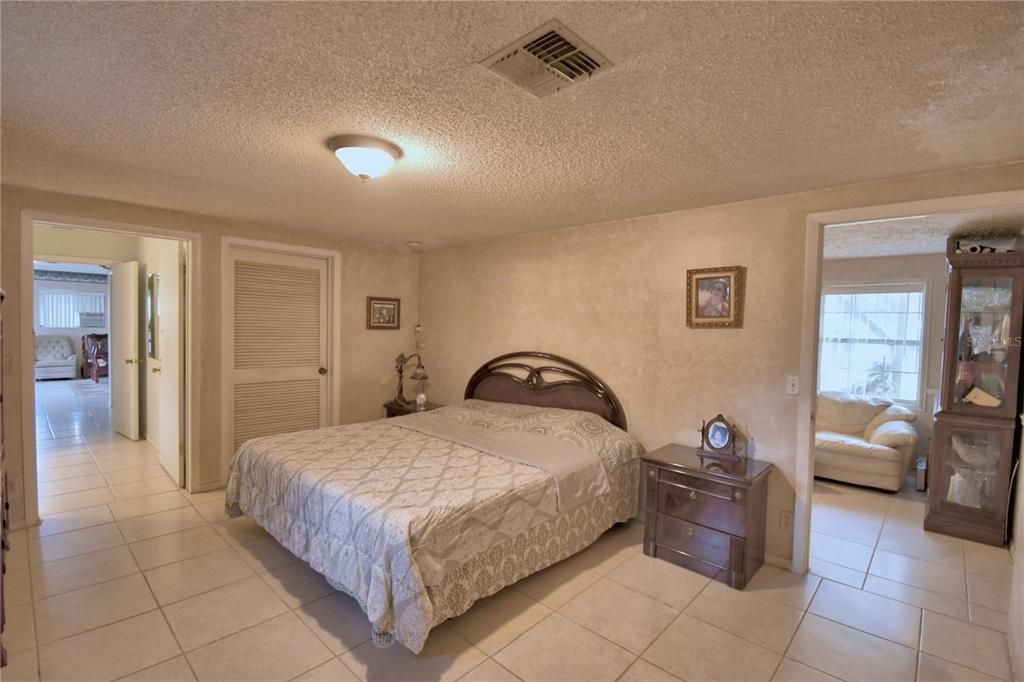 En Venta: $1,200,000 (8 camas, 7 baños, 8396 Pies cuadrados)