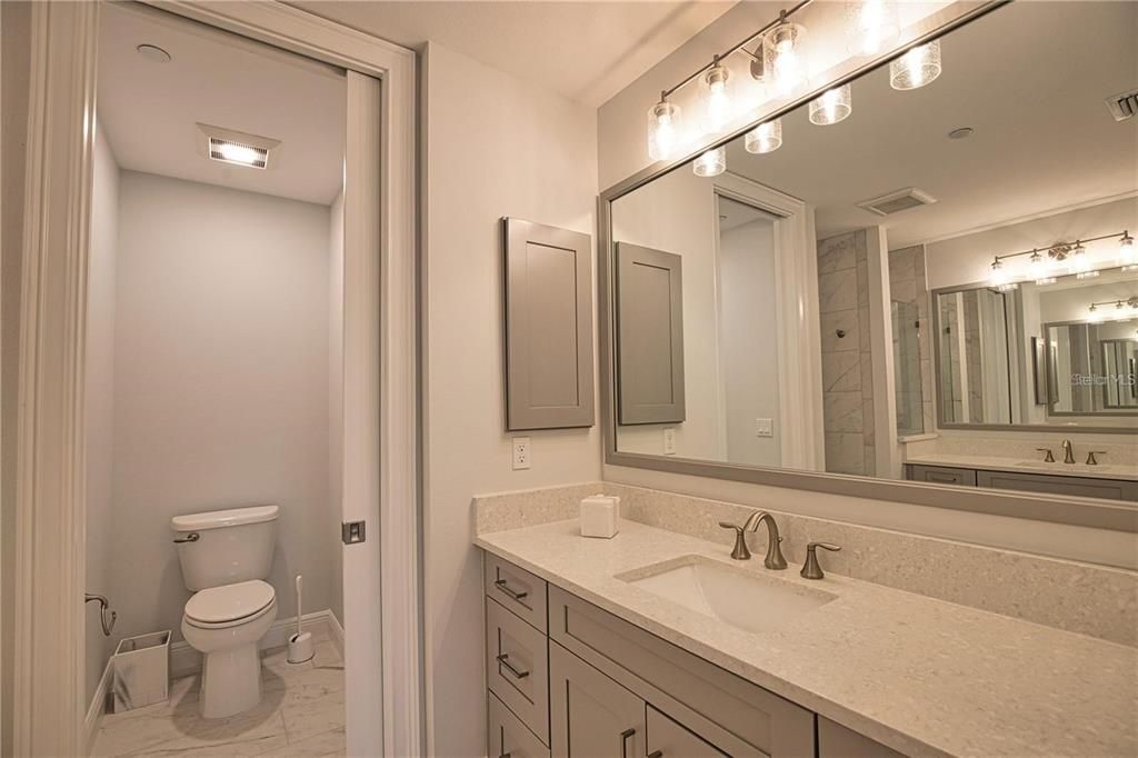 En Venta: $1,199,000 (3 camas, 2 baños, 1802 Pies cuadrados)