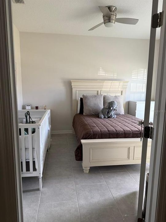 待售: $415,000 (4 贝兹, 2 浴室, 2064 平方英尺)